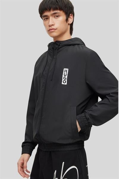 Hugo Marka Logo Detaylı Fermuarlı Çok Cepli Erkek Ceket Siyah