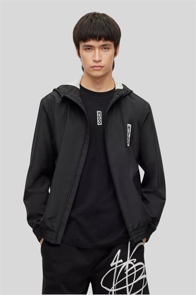 Hugo Marka Logo Detaylı Fermuarlı Çok Cepli Erkek Ceket Siyah