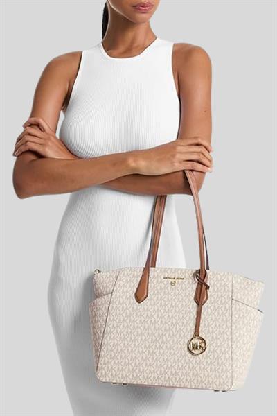 Michael Kors Kadın Fermuarlı Omuz Çantası Beyaz