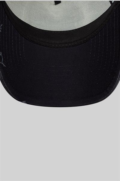 New Era Trucker Patch Distressed Şapka Beyaz