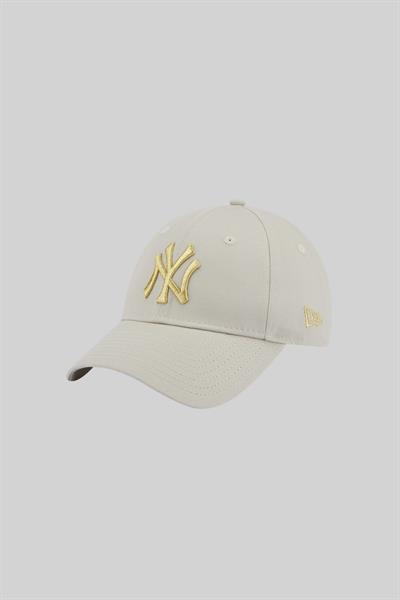 New Era WMNS Metallıc Logo 9Forty Şapka Bej