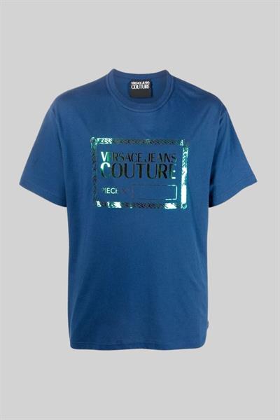 Versace Jeans Couture Erkek Ortasında Yeşil Yanardöner Kare Logolu T-Shirt Mavi