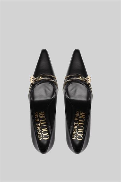 Versace Jeans Couture Kadın Sivri Burun Topuklu Ayakkabı Siyah