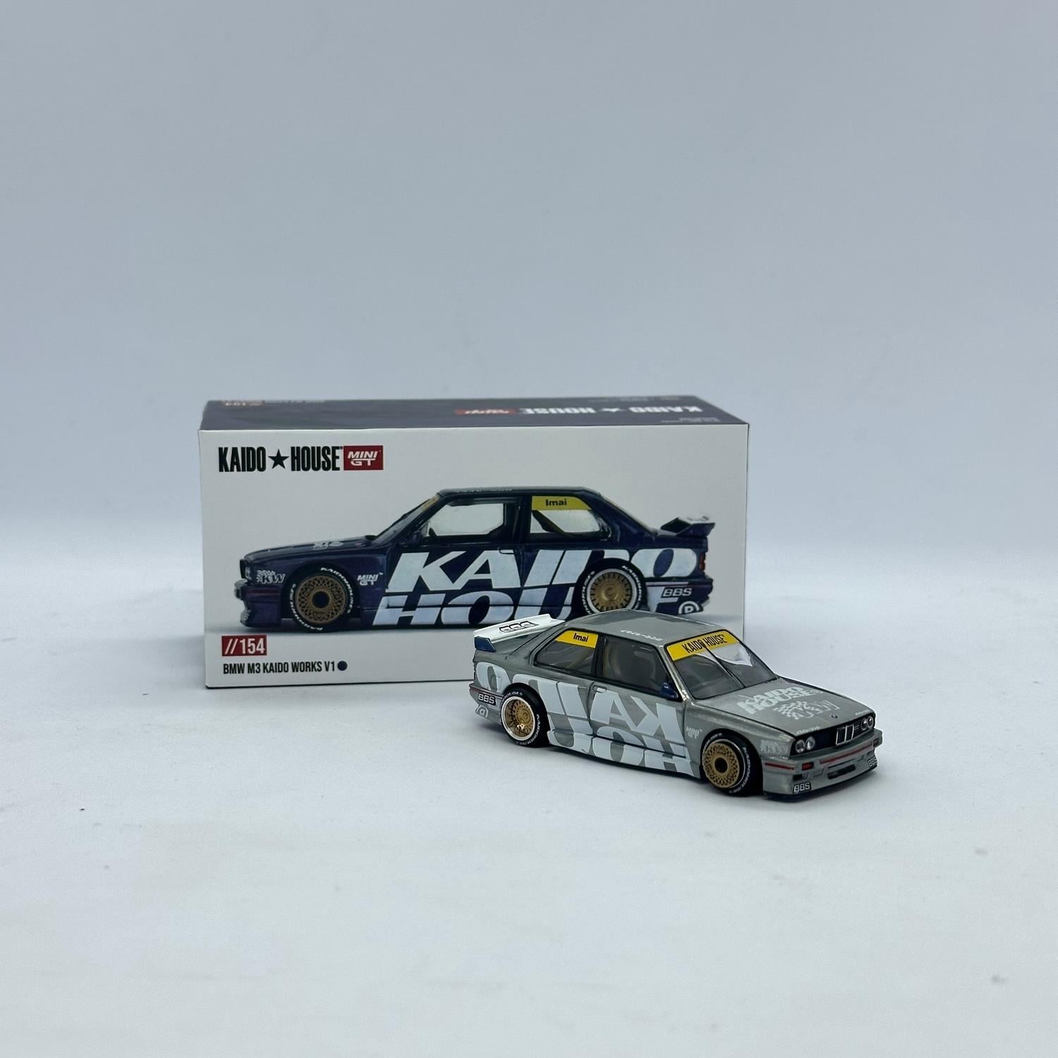 CHASE - Mini GT 1/64 KaidoHouse BMW M3 Kaido Works V1 KHMG154