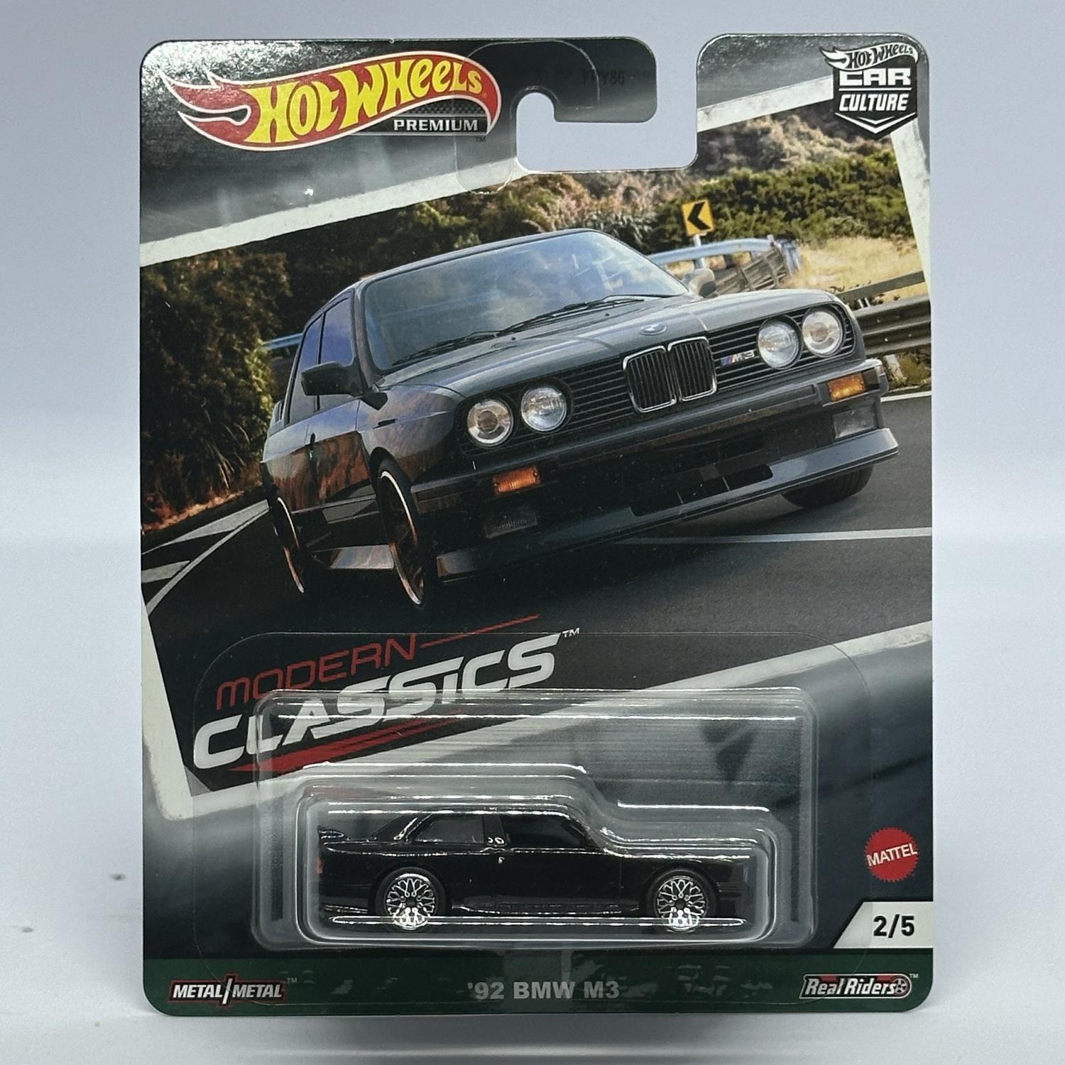 Hot Wheels Premium Modern Classics 3 - '92 BMW M3