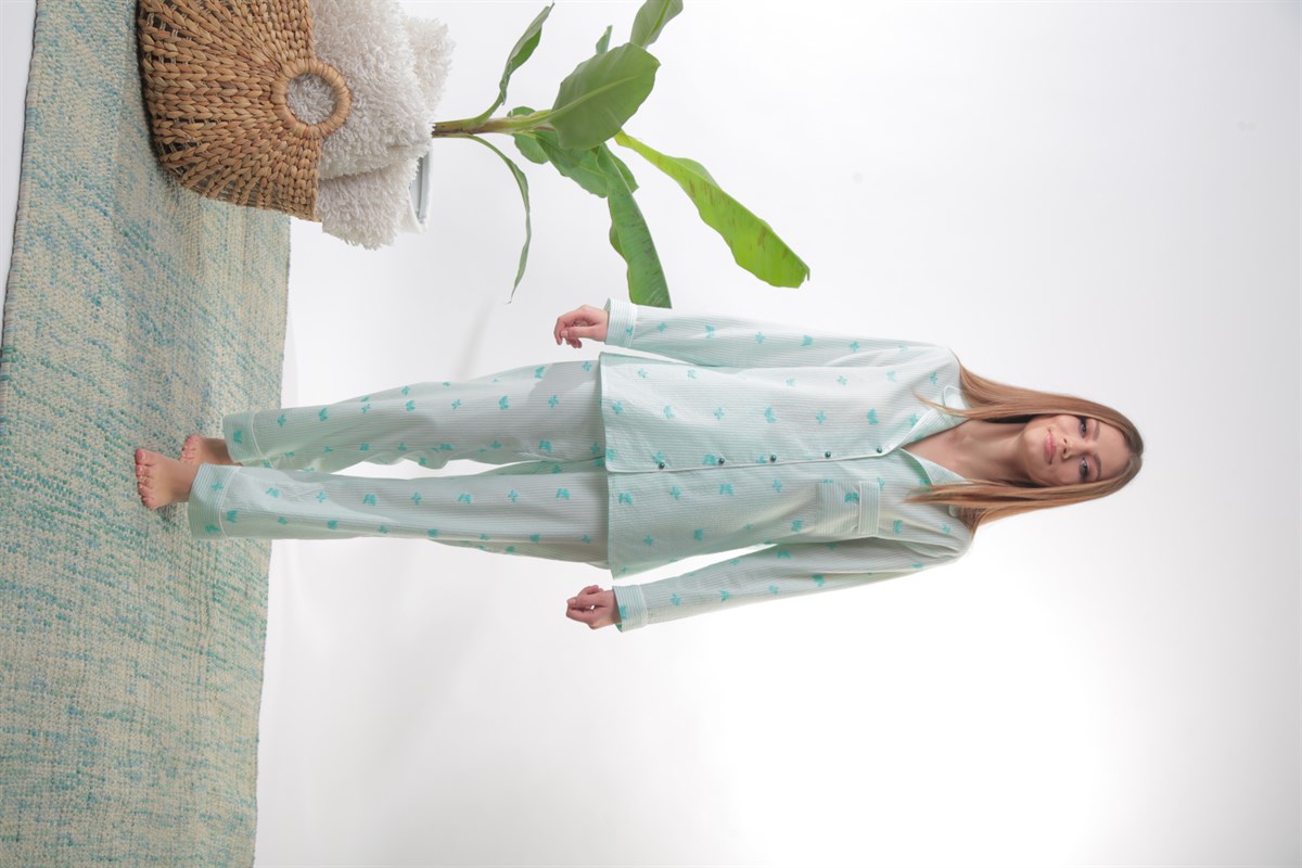 Düğmeli Kelebek Nakışlı Yeşil Pijama Takımı