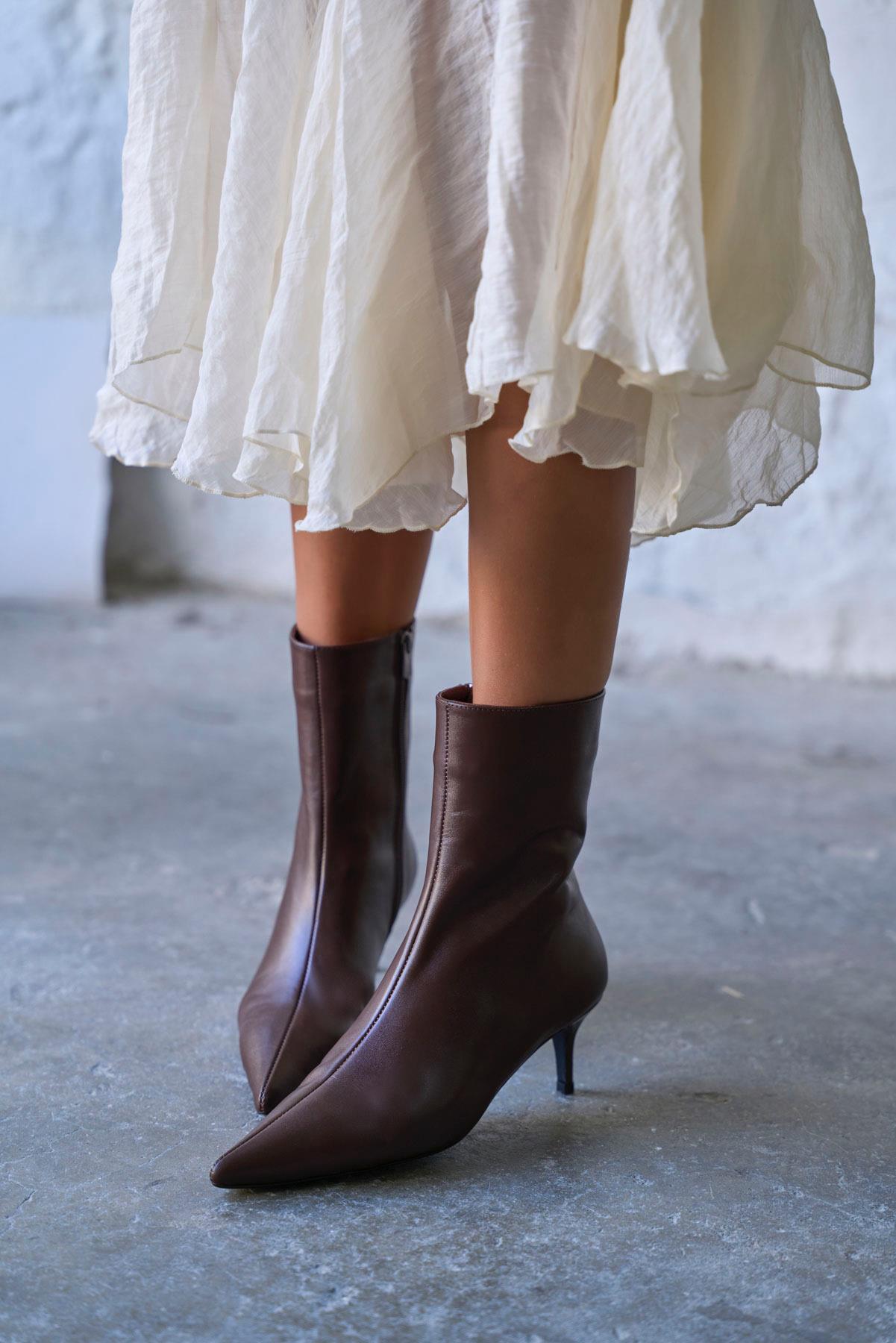 BEFF KAHVE DERİ TOPUKLU BOT