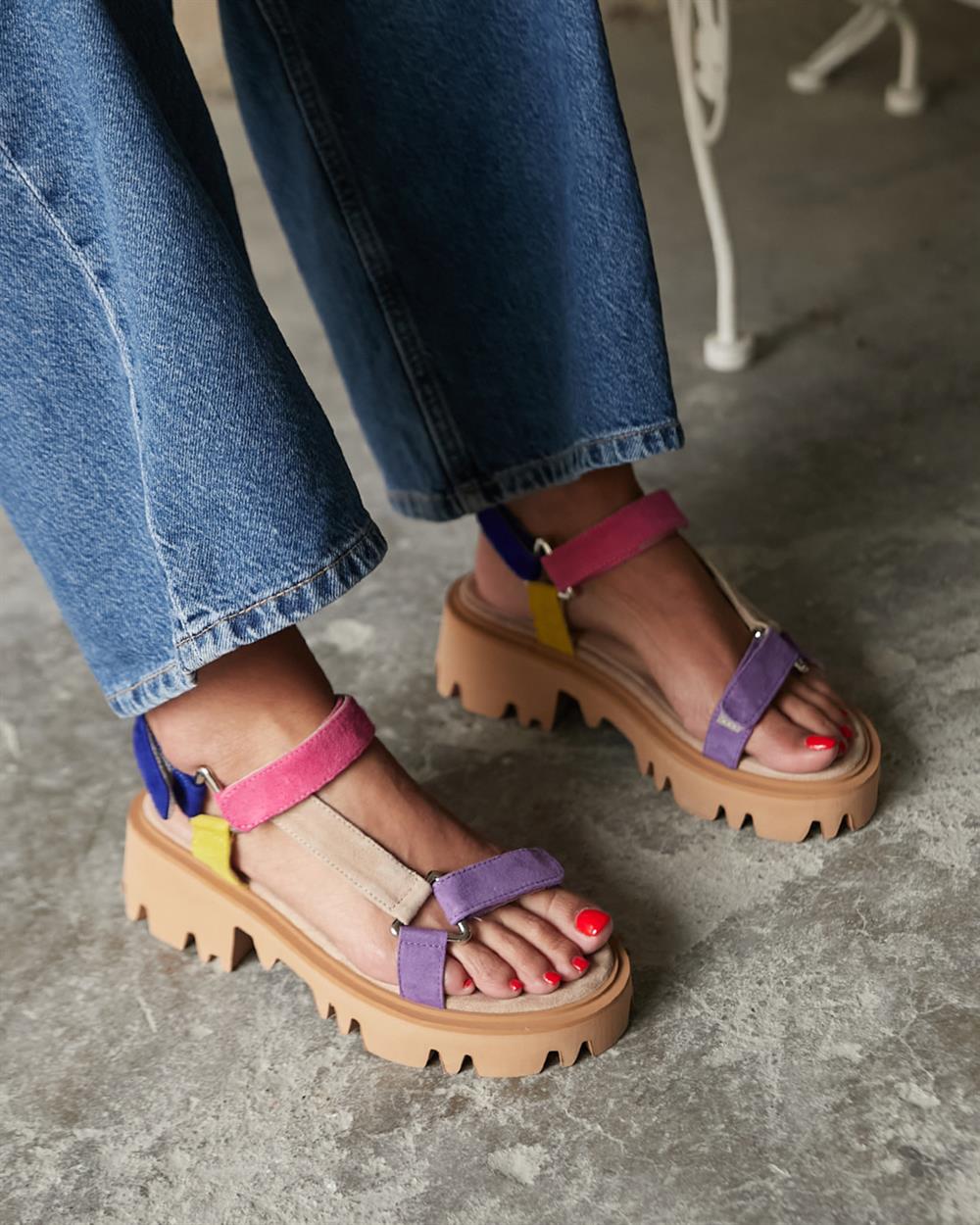 AGENO RENKLİ SANDALET