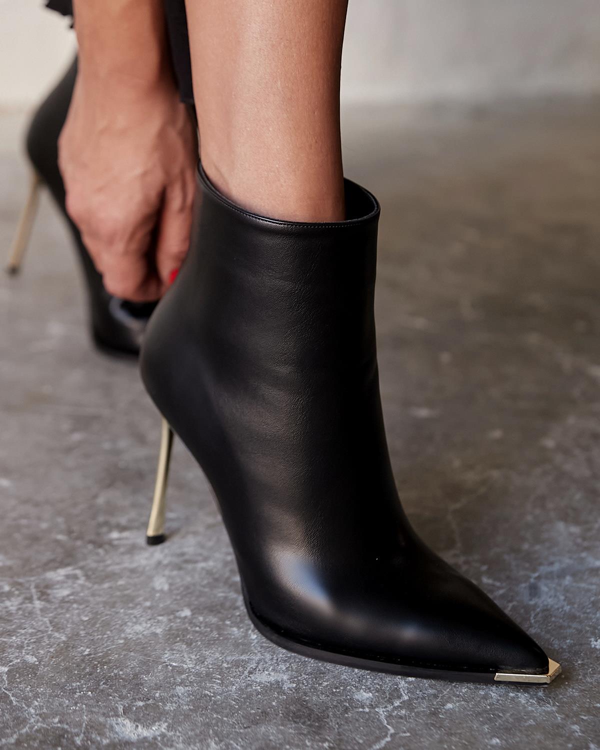 ALOE SİYAH TOPUKLU BOT 