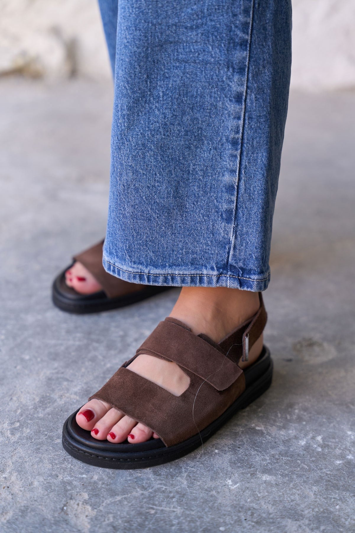 ARCH KAHVE SÜET SANDALET