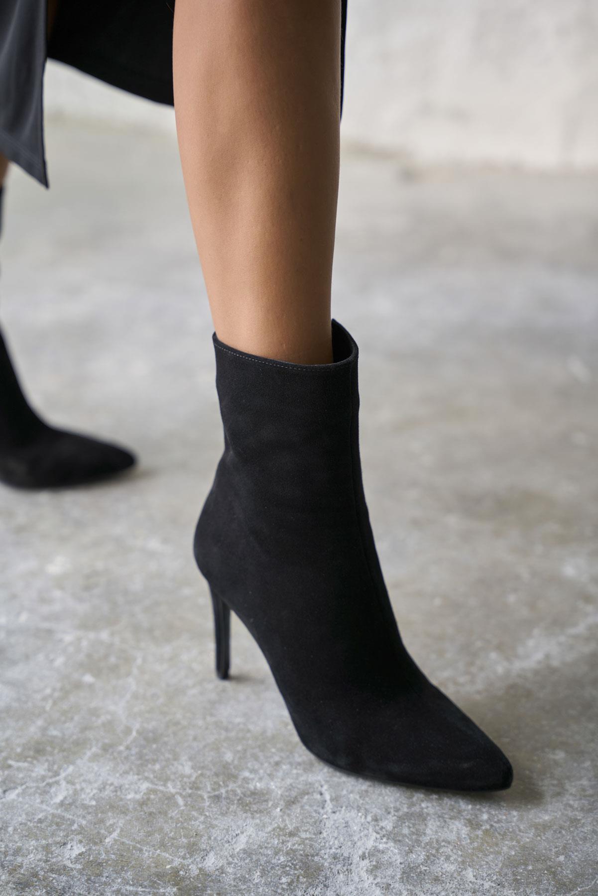 ARİS SİYAH SÜET TOPUKLU BOT