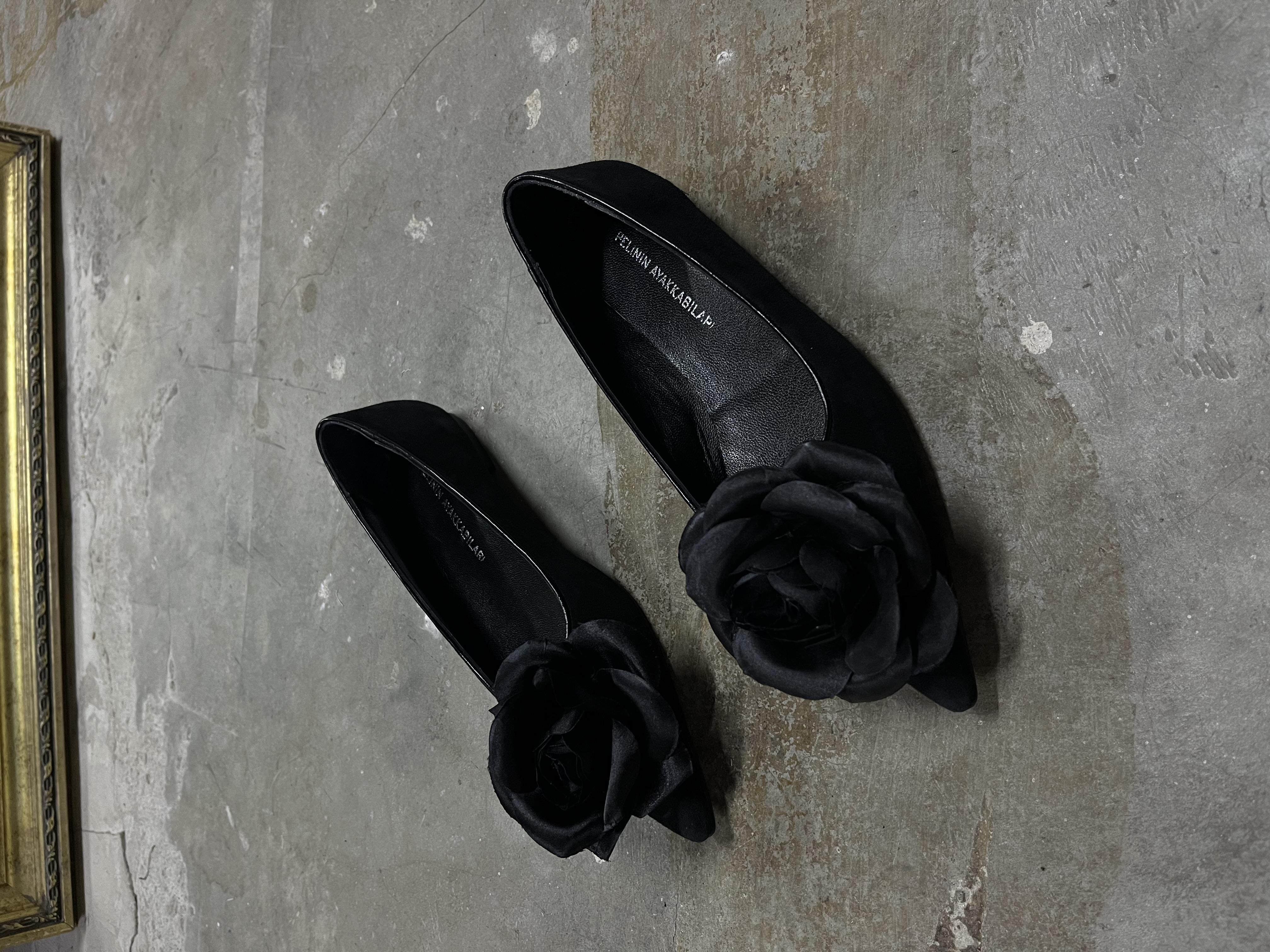 BLACKROSE SİYAH GÜLLÜ BABET