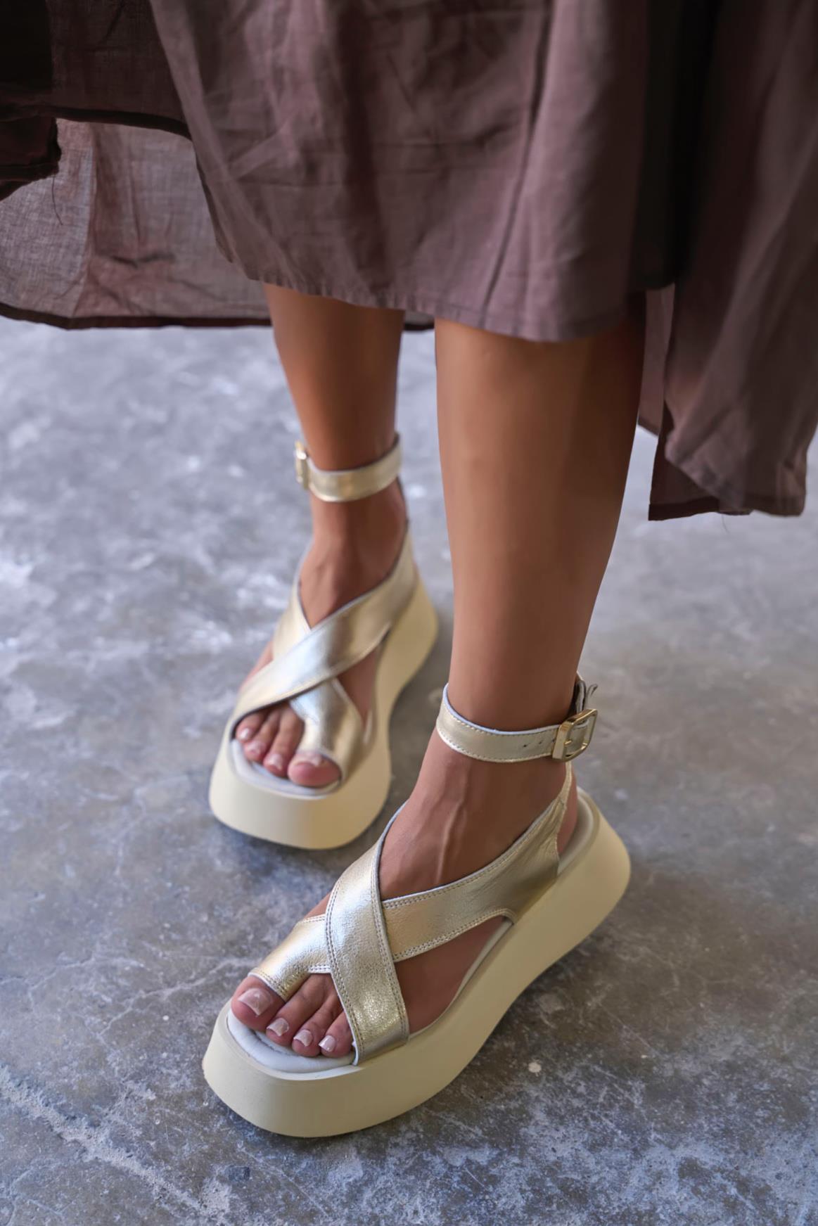 DELMAR GOLD SANDALET 