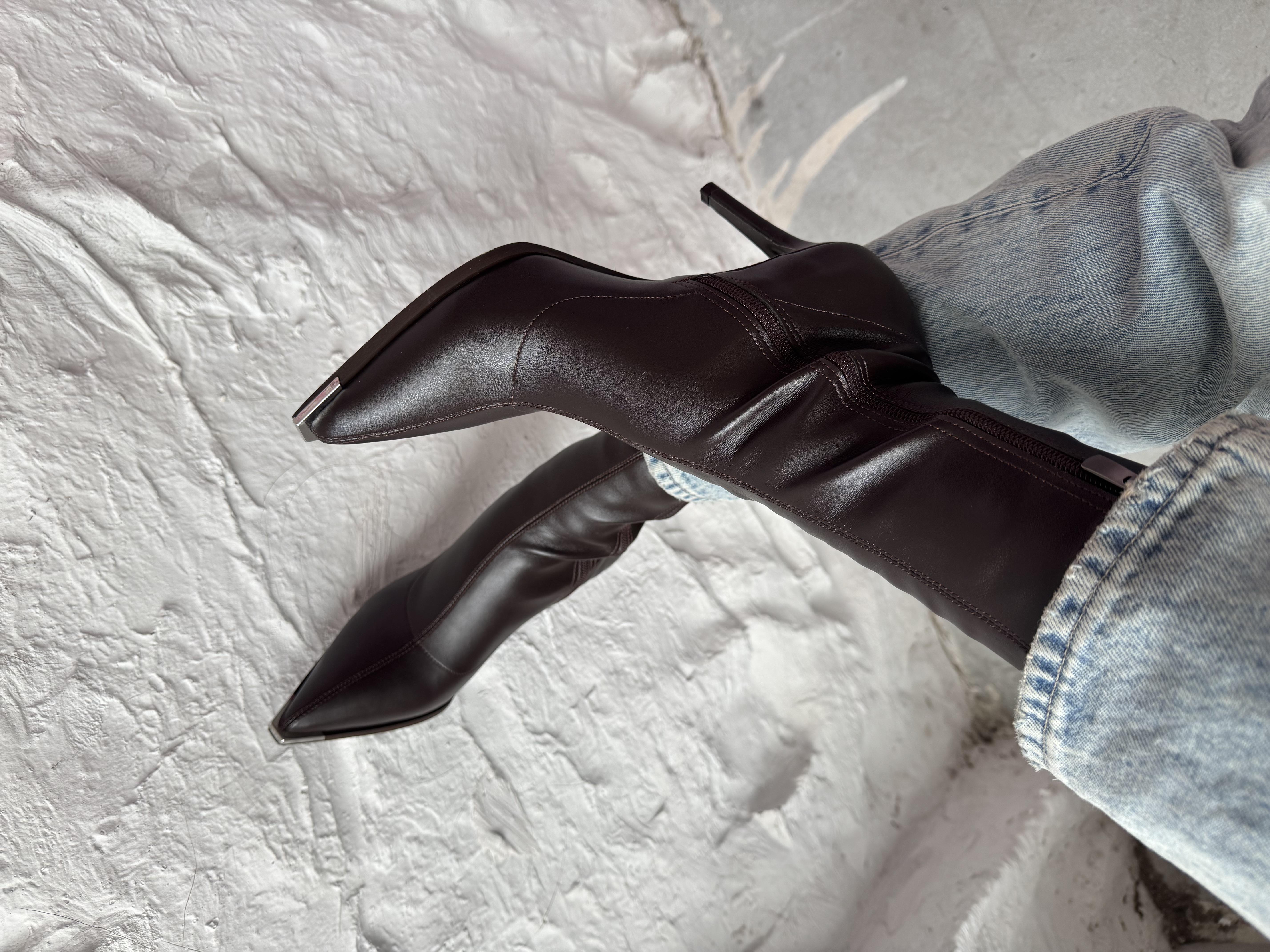 ESONO KAHVE STREÇ TOPUKLU BOT