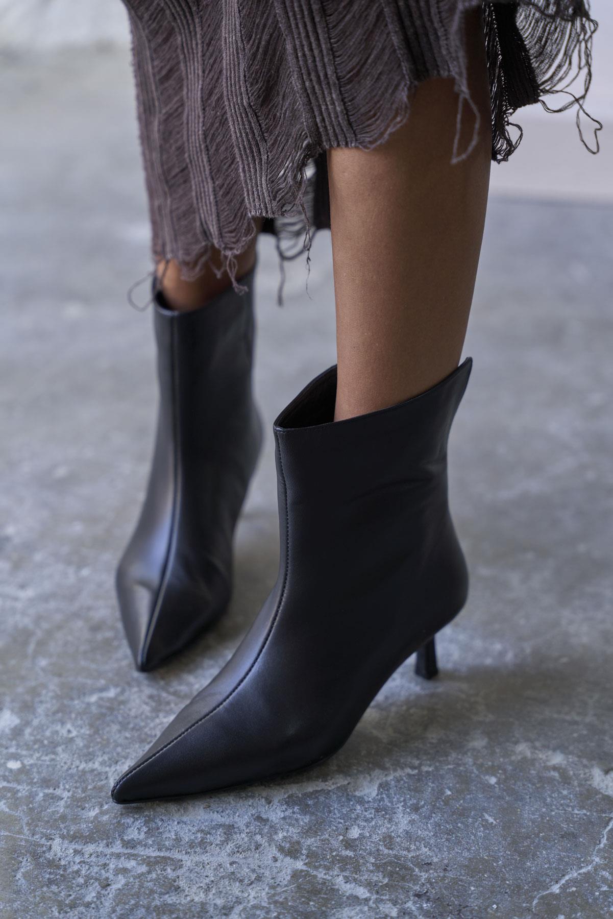 GAİL SİYAH DERİ TOPUKLU BOT