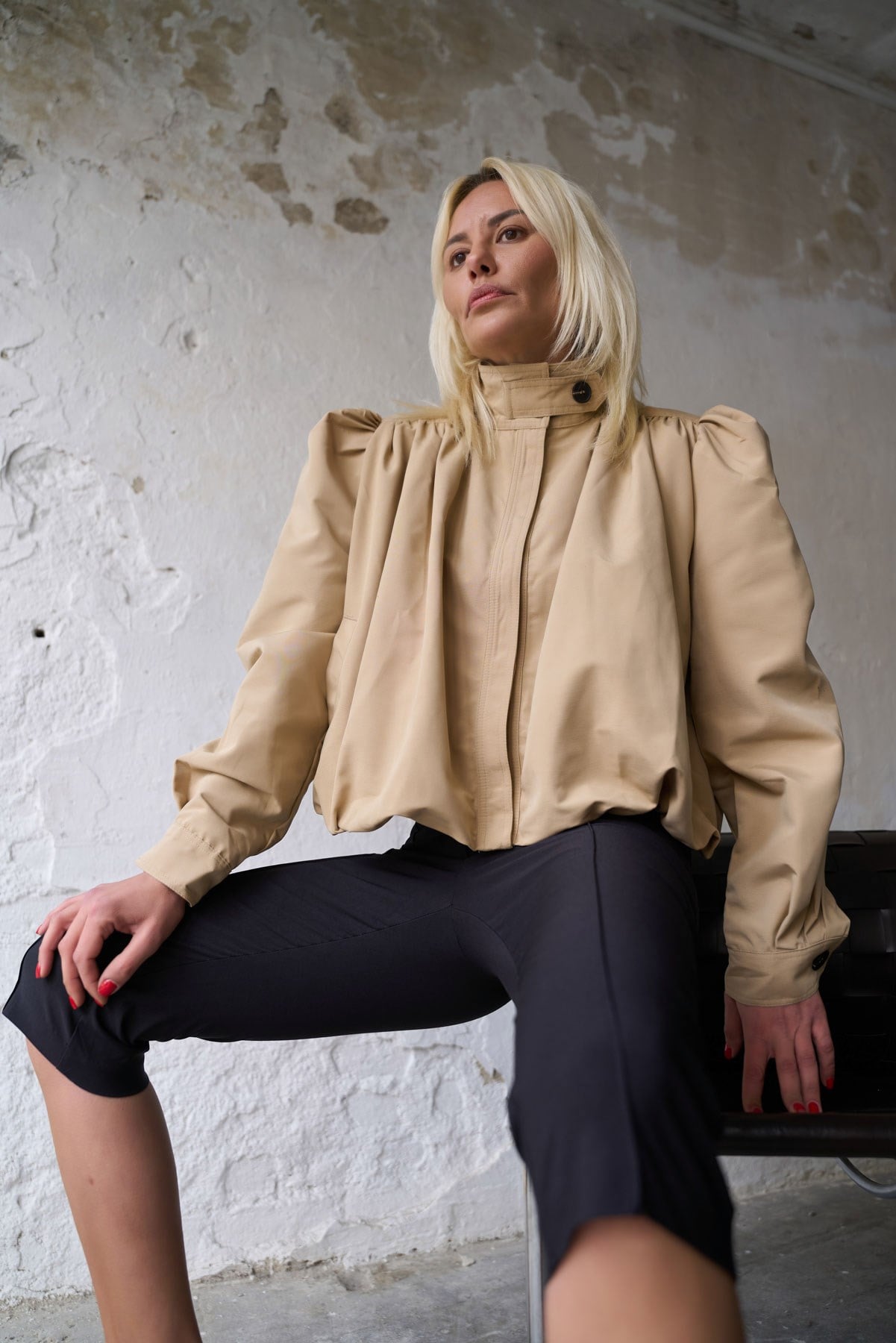 GLOW BEJ DİK YAKA BALON TRENCH COAT