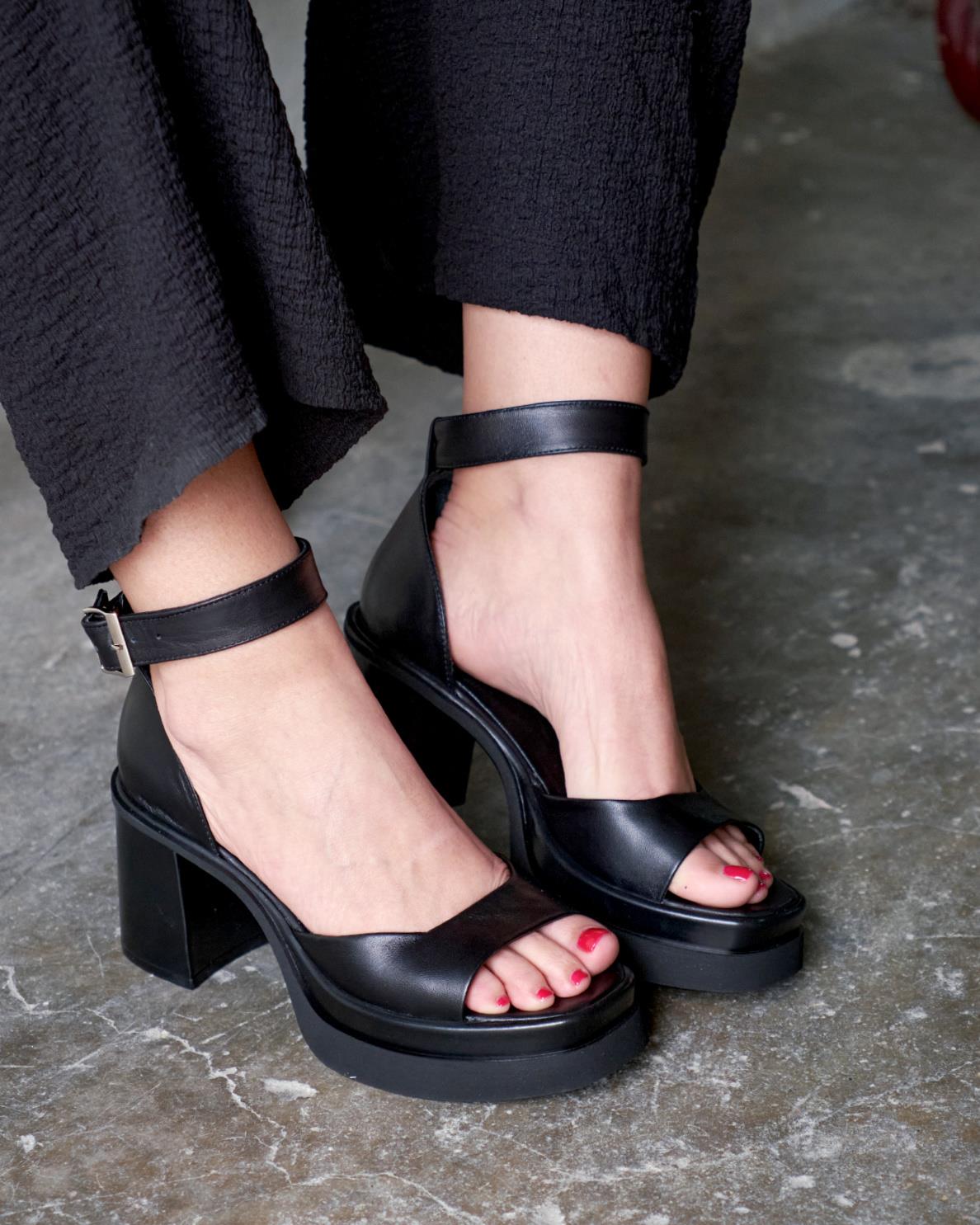 İWONA SİYAH PLATFORM AYAKKABI 