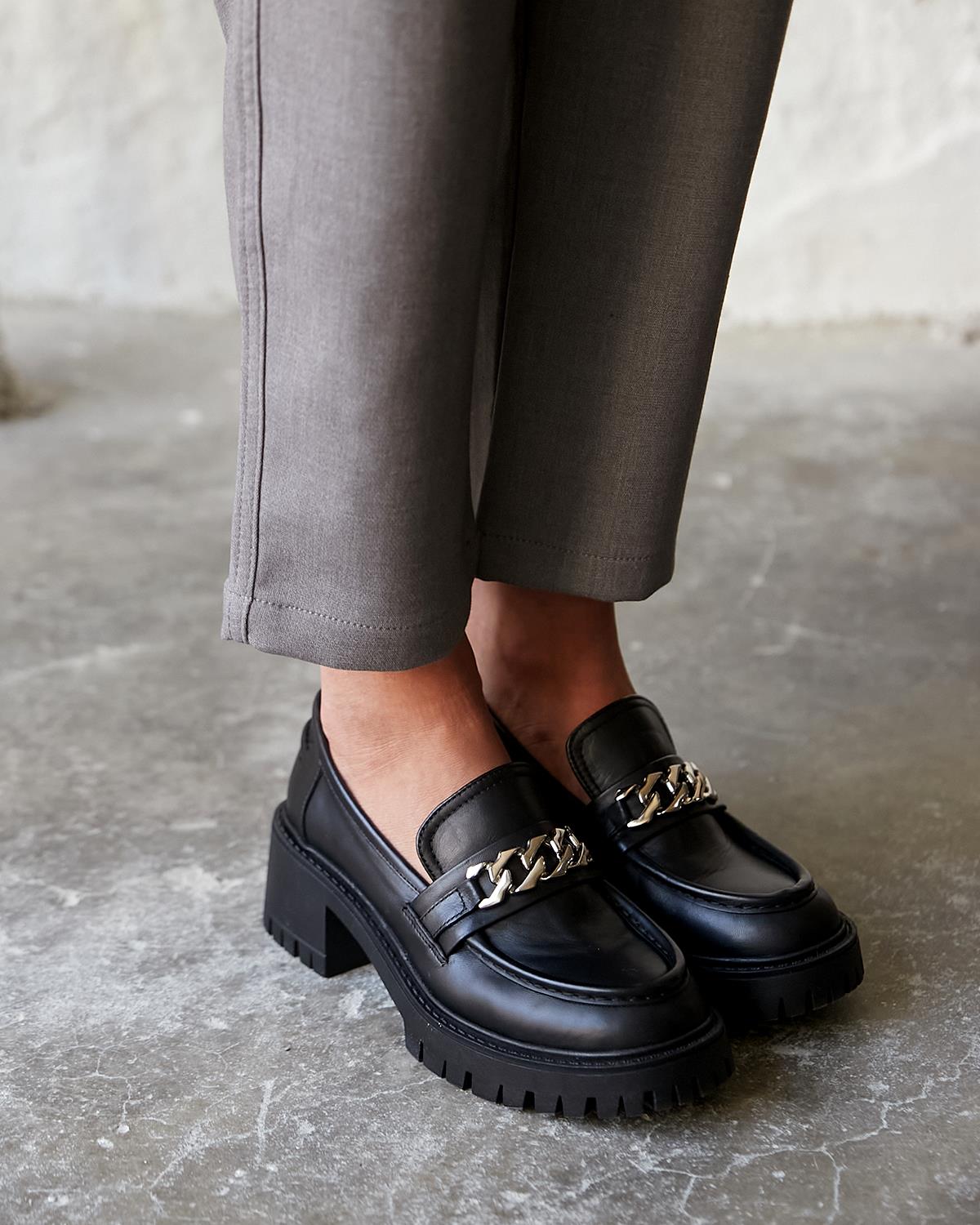 LEGEND SİYAH DERİ MAKOSEN 