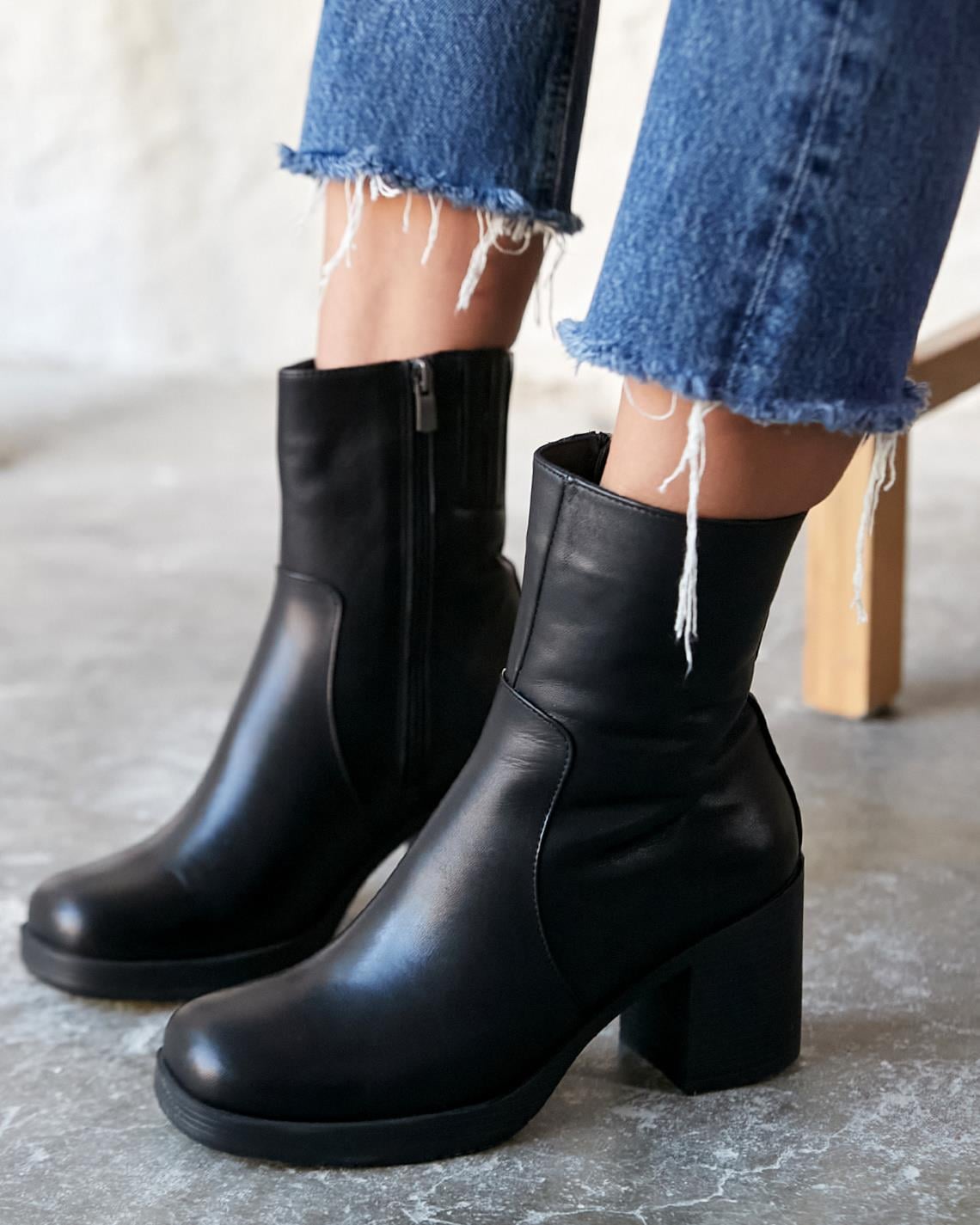 LUTHON SİYAH DERİ TOPUKLU BOT 