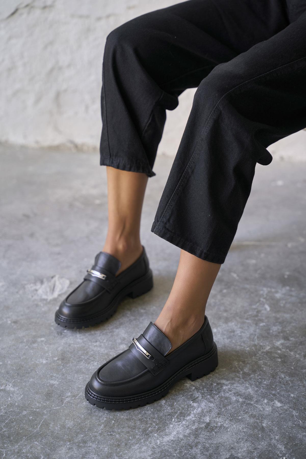 MARTON SİYAH DERİ MAKOSEN