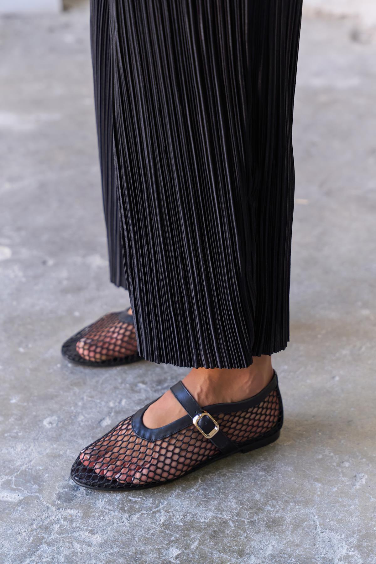 MİNOSE SİYAH FİLELİ BABET