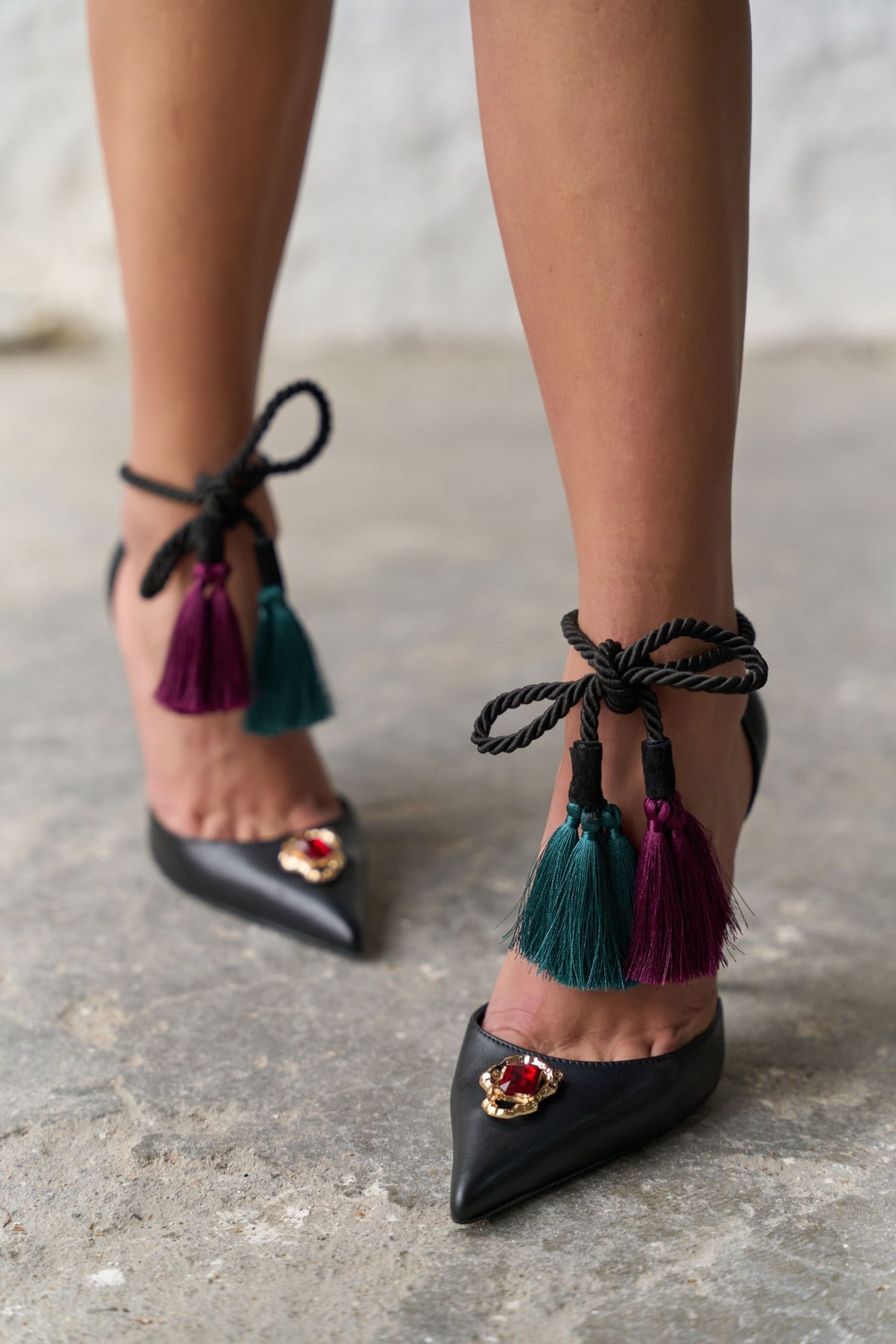 ODESA SİYAH DERİ TOPUKLU AYAKKABI 