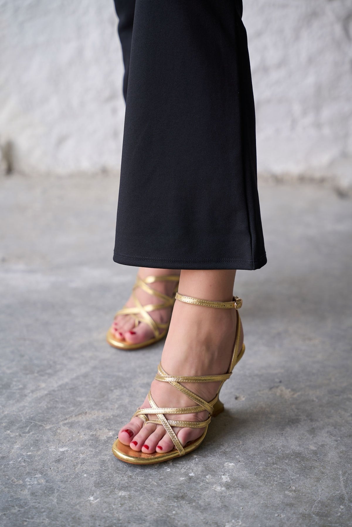 PAPLES GOLD DERİ TOPUKLU AYAKKABI 