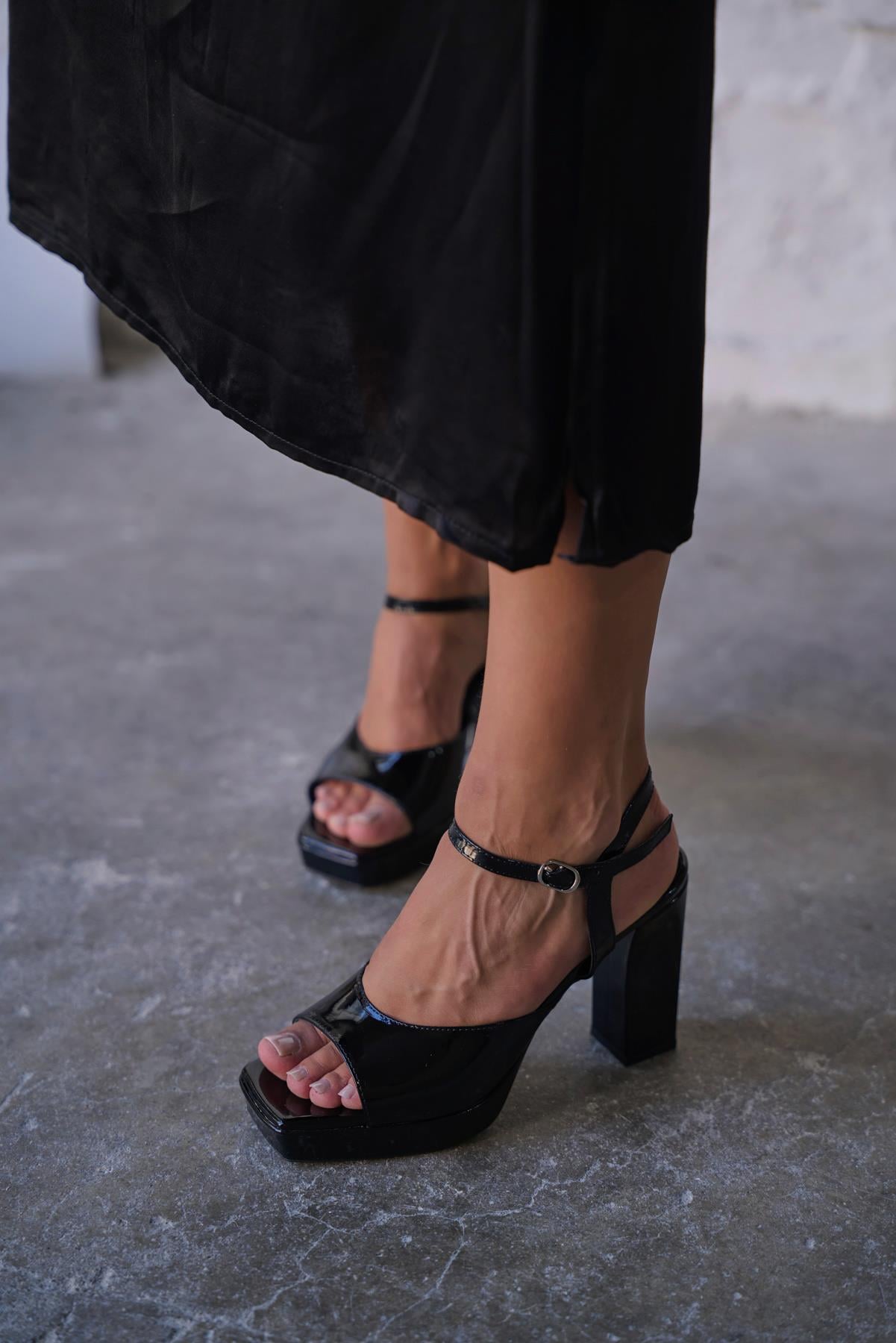 PLOV SİYAH RUGAN PLATFORM AYAKKABI