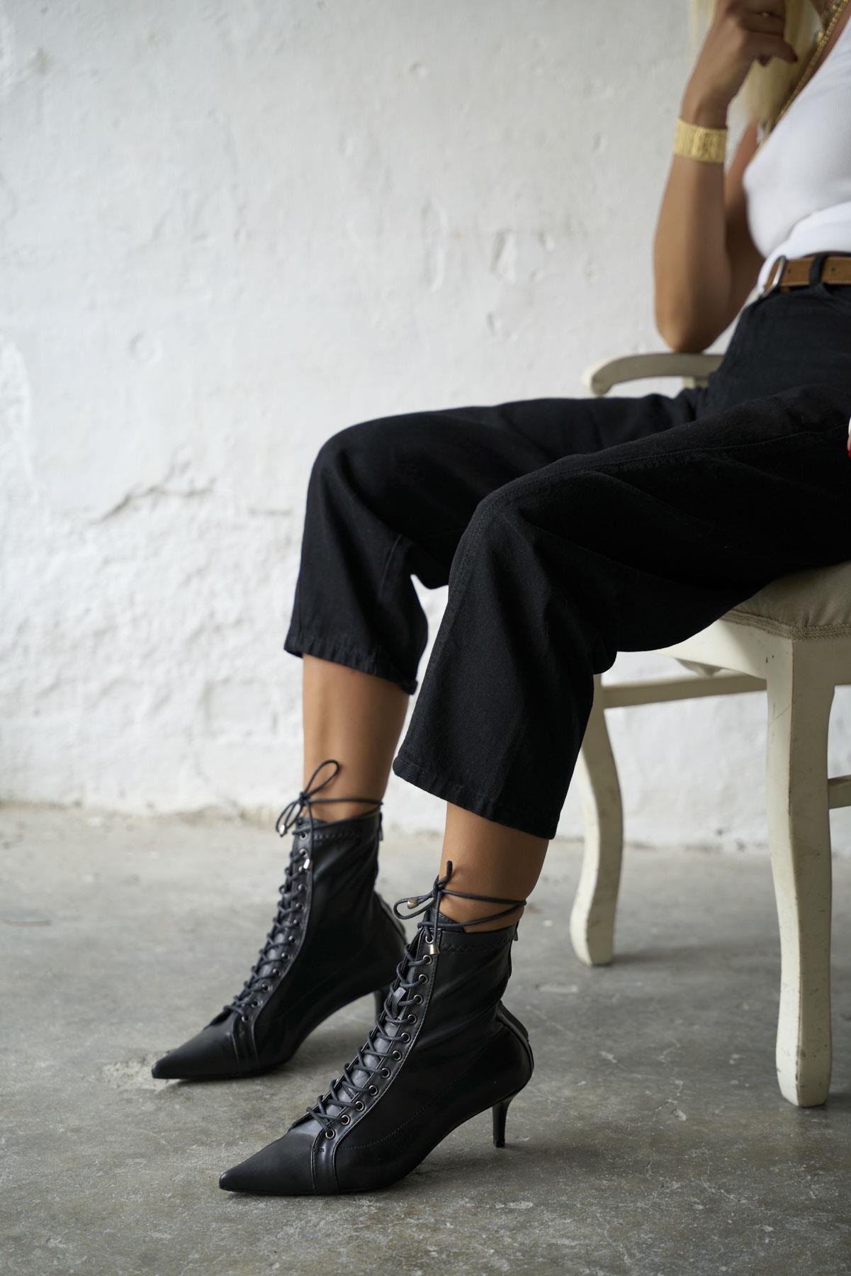 PRADES SİYAH STREÇ TOPUKLU BOT