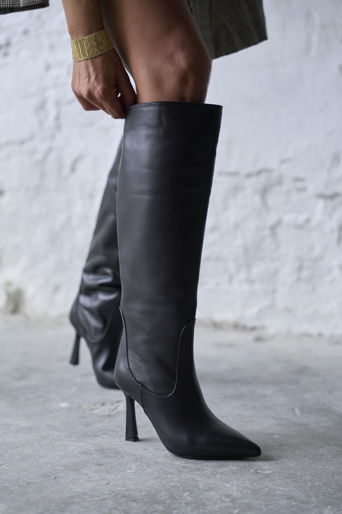 RAKOV SİYAH DERİ ÇİZME 