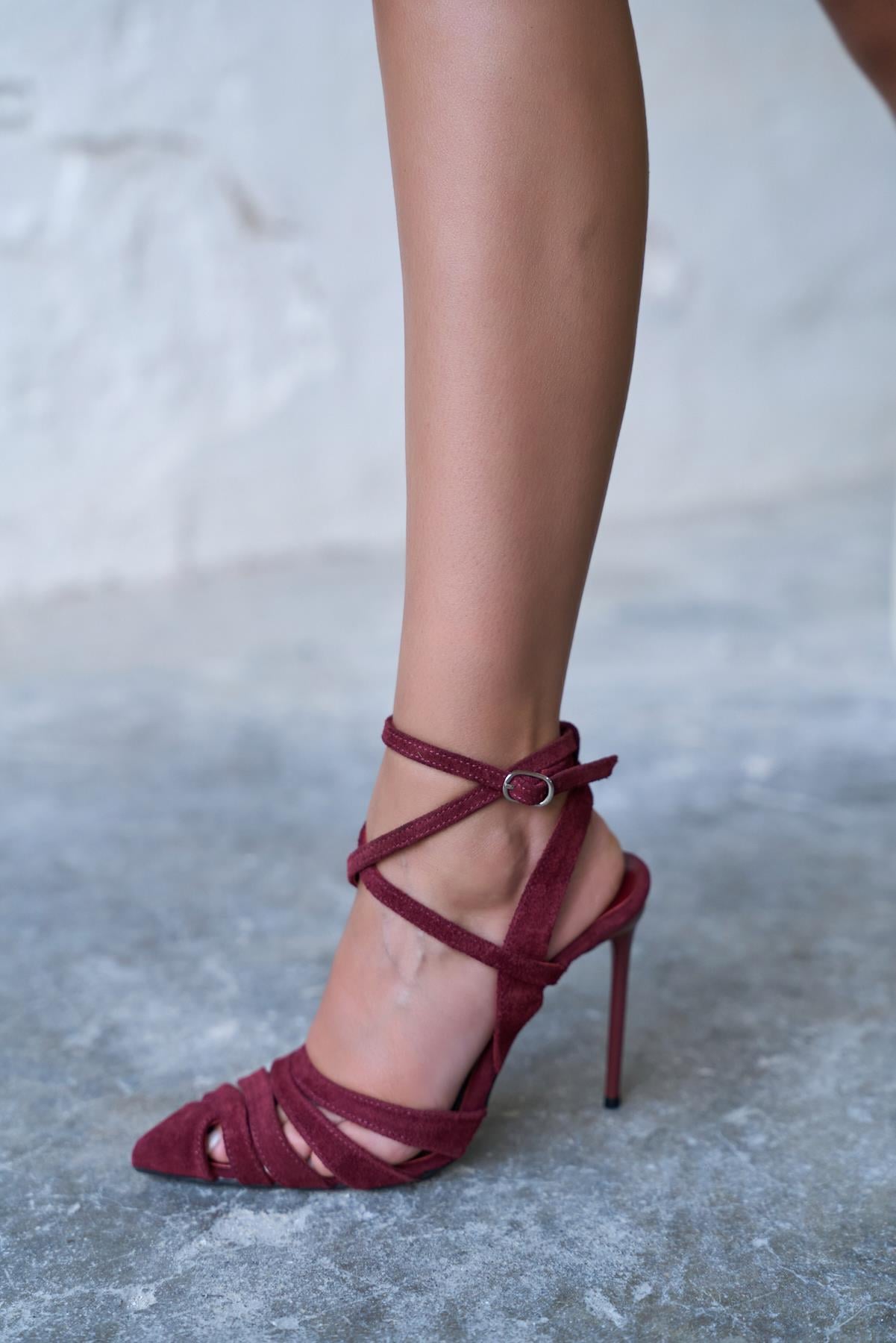 RETRO BORDO SÜET TOPUKLU AYAKKABI