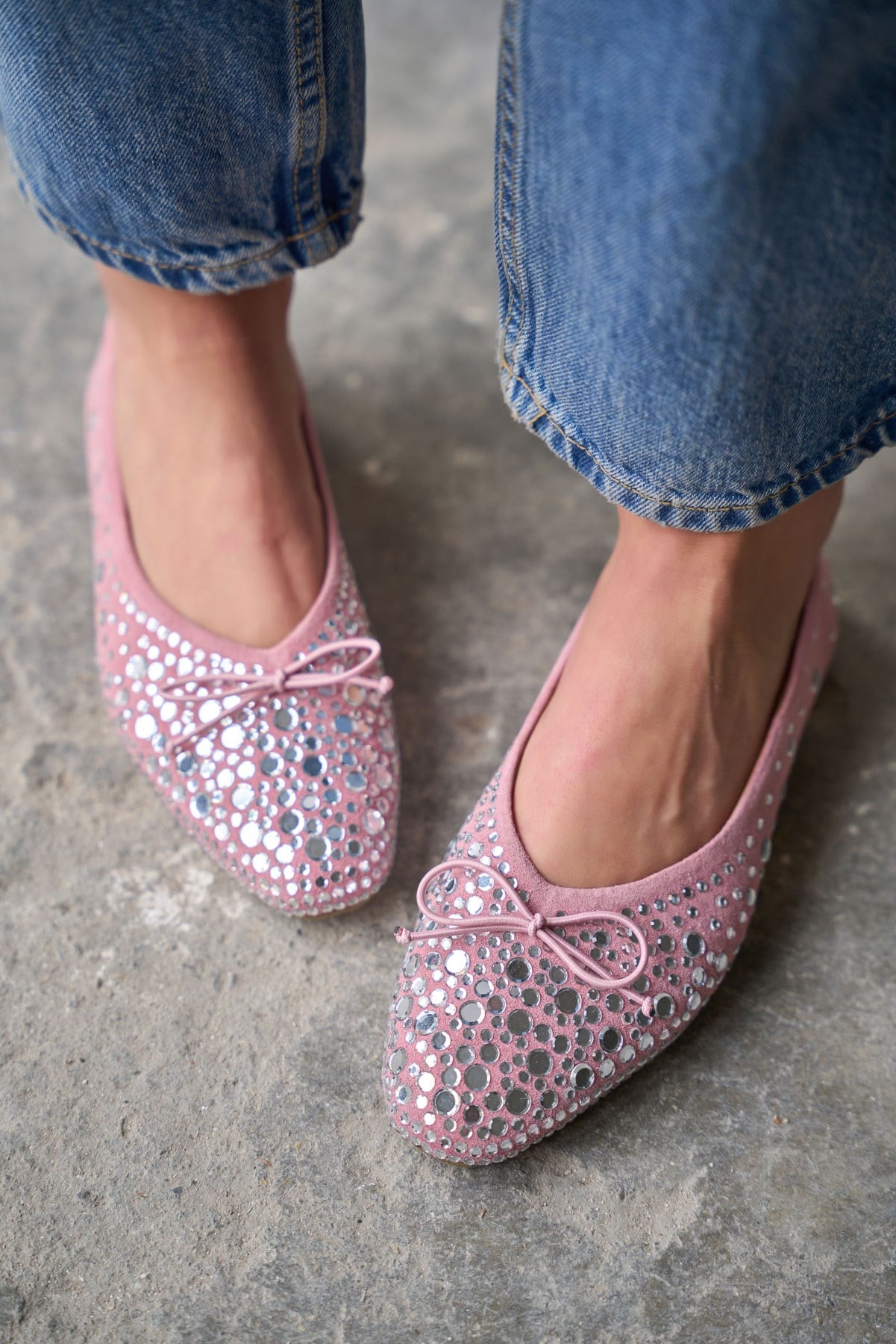 RİGA PEMBE TAŞLI BABET