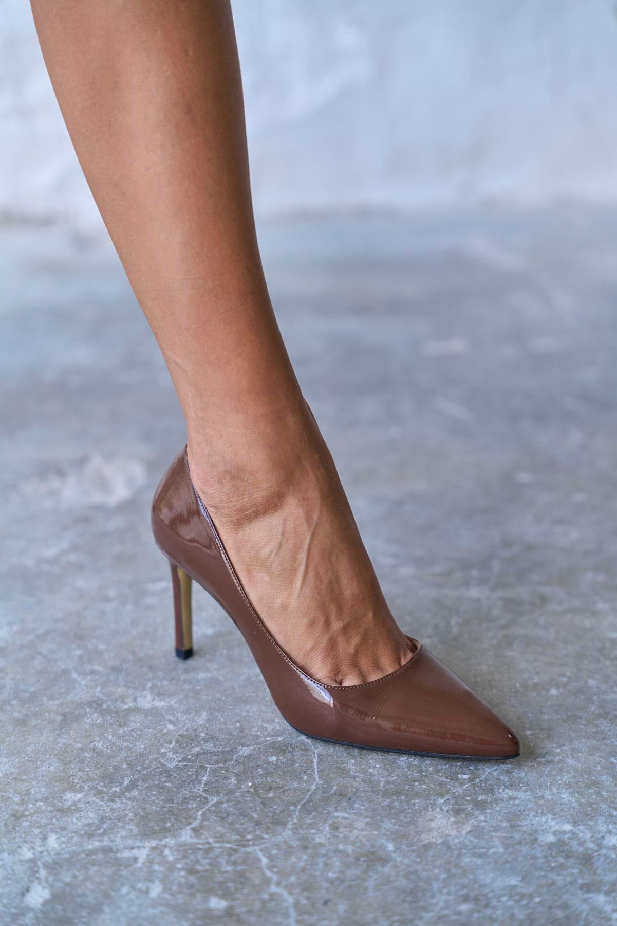 SİTY 8 CM KAHVE RUGAN STİLETTO · 2
