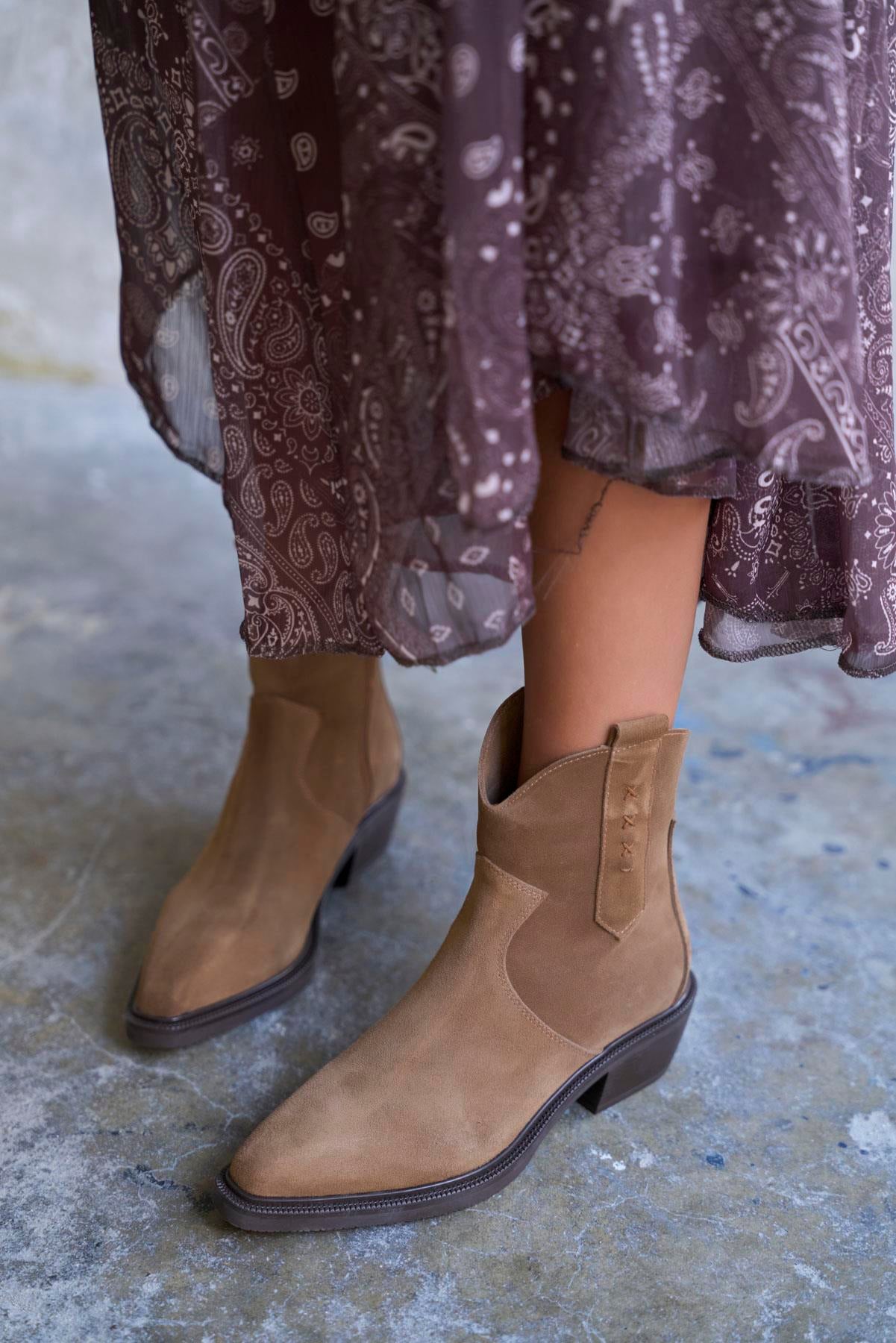 SNOWY KUM SÜET KOVBOY BOT