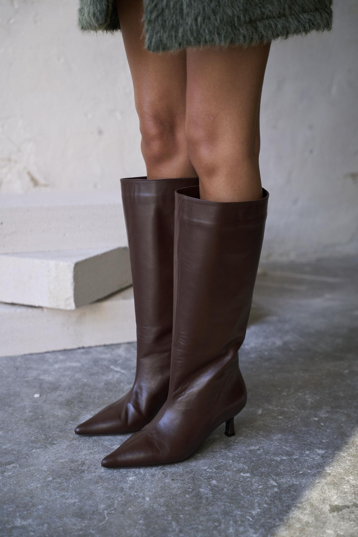 SUPRİS KAHVE DERİ ÇİZME