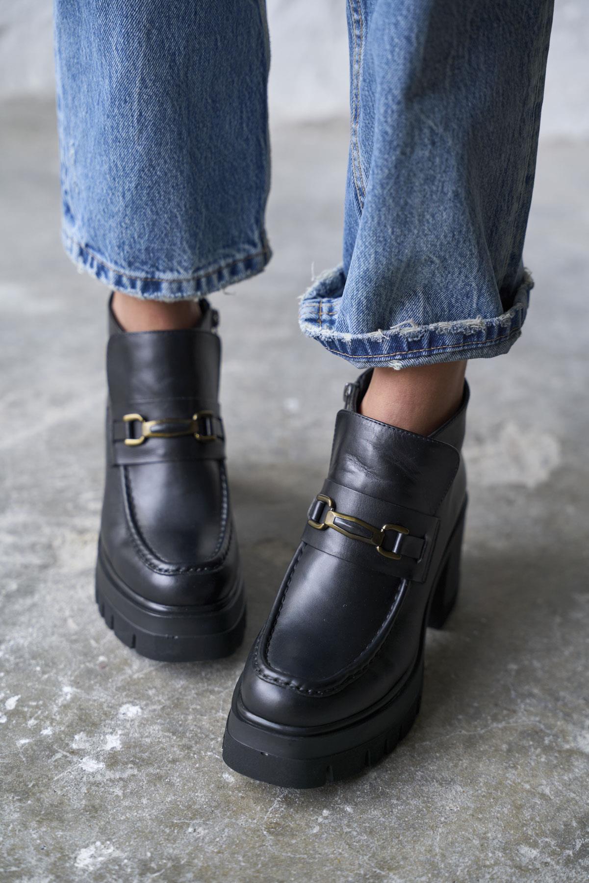 TORONTO SİYAH DERİ TOPUKLU BOT