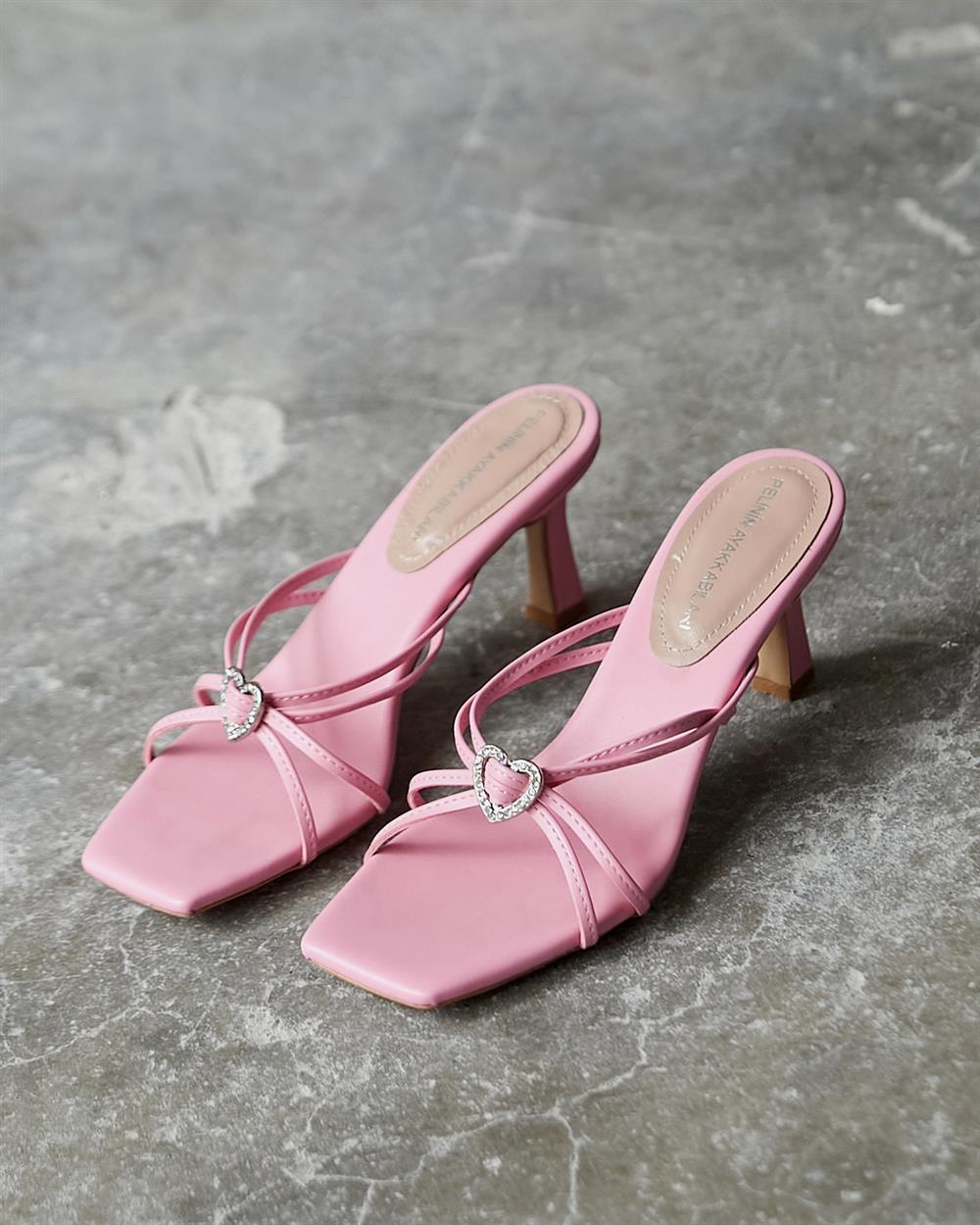 TRAPE PEMBE TOPUKLU TERLİK