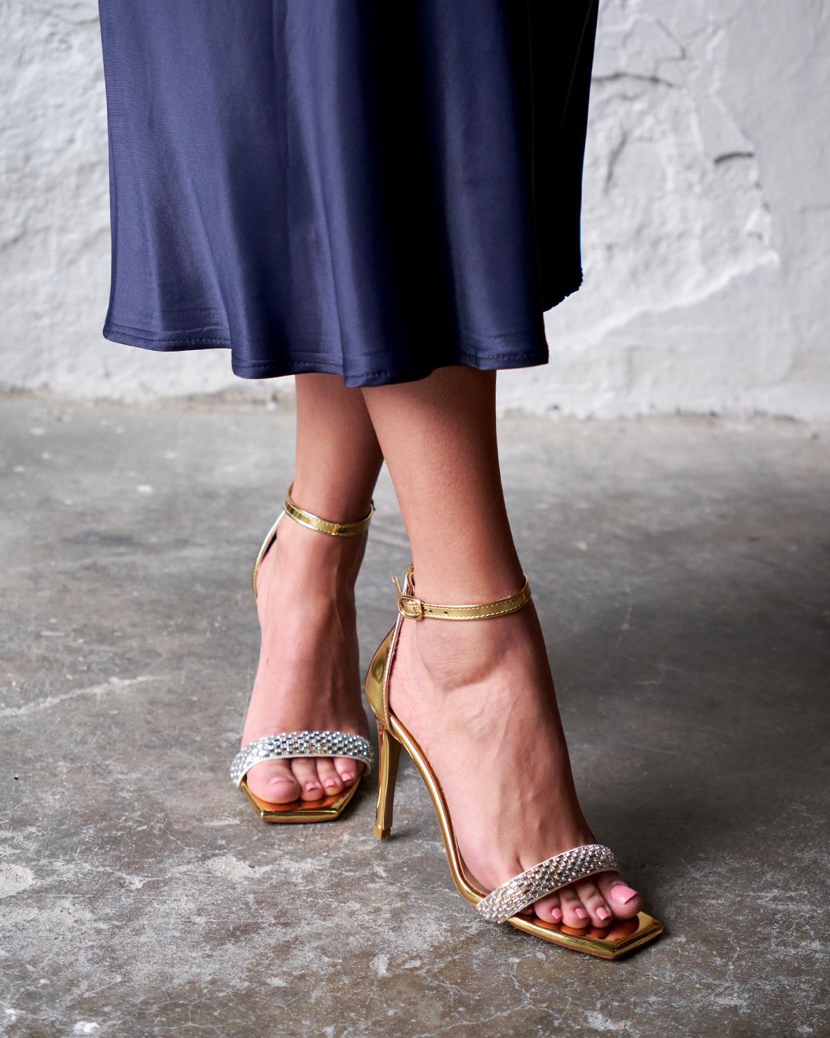 VERONİC GOLD  TOPUKLU AYAKKABI