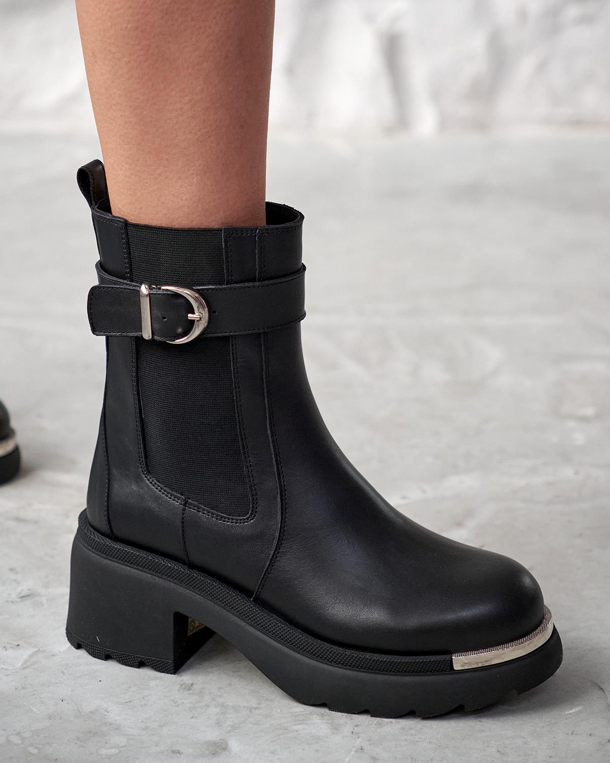 ZENDA SİYAH DERİ BOT