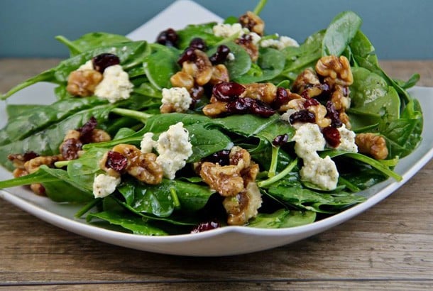Ballı Cevizli Salata Tarifi