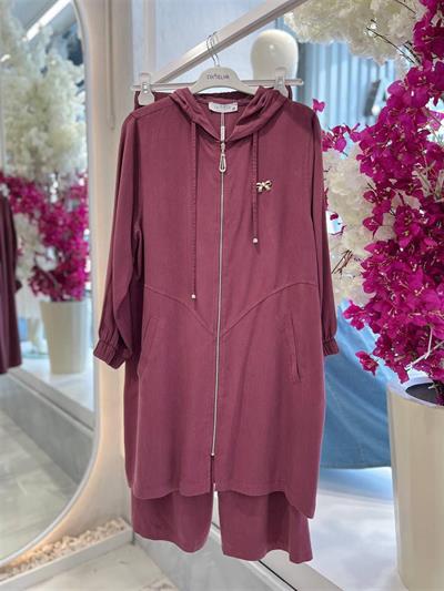 10678 Kapşonlu Fiyonk Broşlu Yanları Metal Düğmeli Tencel Takım