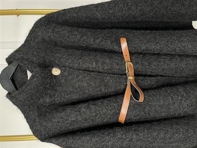 3019 Dik Yaka Tek Düğmeli Kemerli Panço