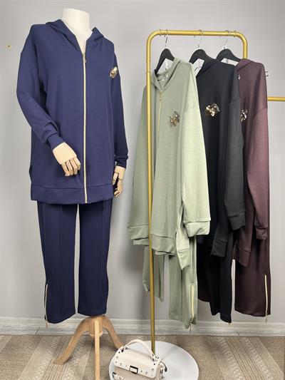 4170 Kapşonlu Fermuarlı Gögsü Çiçek Detaylı Takım