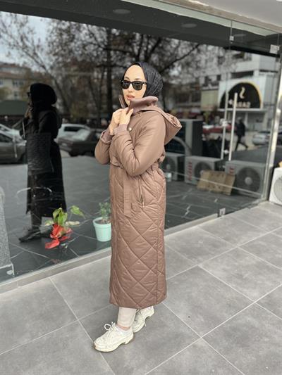 7627 Kapşonlu Yakası Ribanalı Kapitone Dikişli Kaban