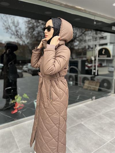 7627 Kapşonlu Yakası Ribanalı Kapitone Dikişli Kaban