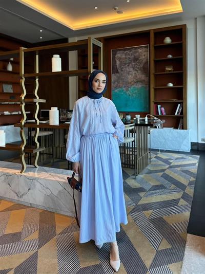 8369 Dantel Detaylı Yakadan Bağıcıklı Takım