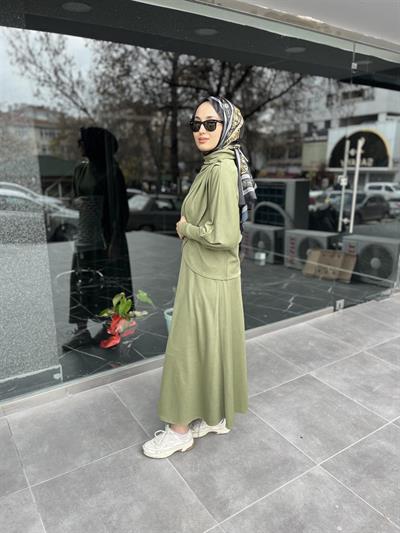8480 Omuzu Düğmeli Fitilli Etekli Takım