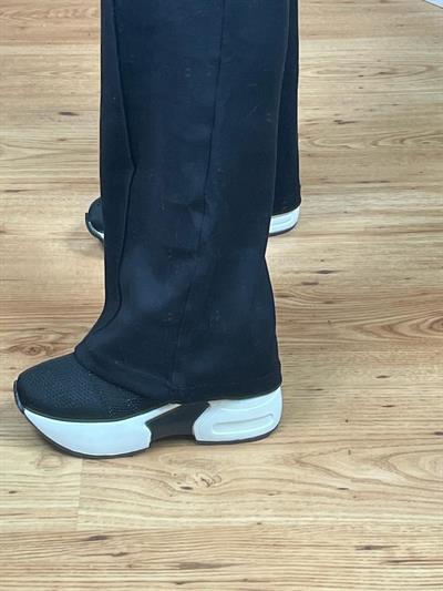 MARKA MODEL BELİ LASTİKLİ ÇİMALI PALAZZO SİYAH PANTOLON