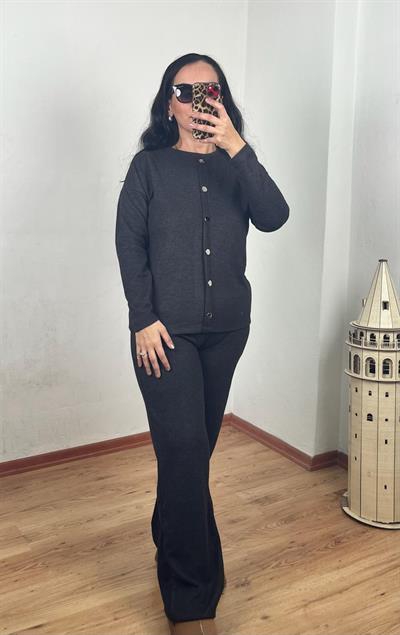 BİSİKLET YAKA SÜS ÇITÇIT DETAYLI SİYAH SELANİK TAKIM