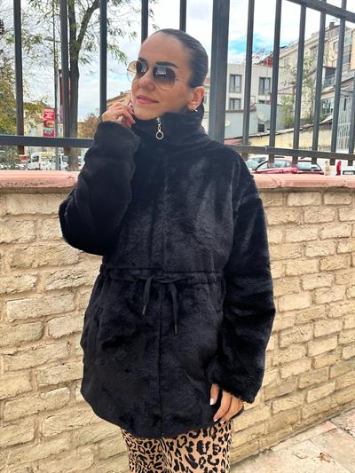 DİK YAKA BELDEN BAĞCIKLI ASTARLI SİYAH TAVŞAN KÜRK KABAN